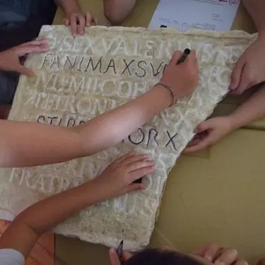 petits archéologues