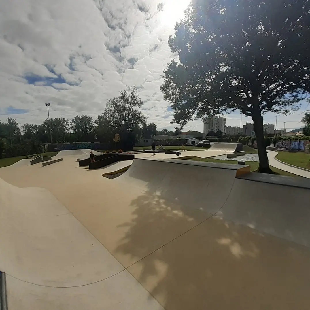 skate parc - jurançon - vue 3