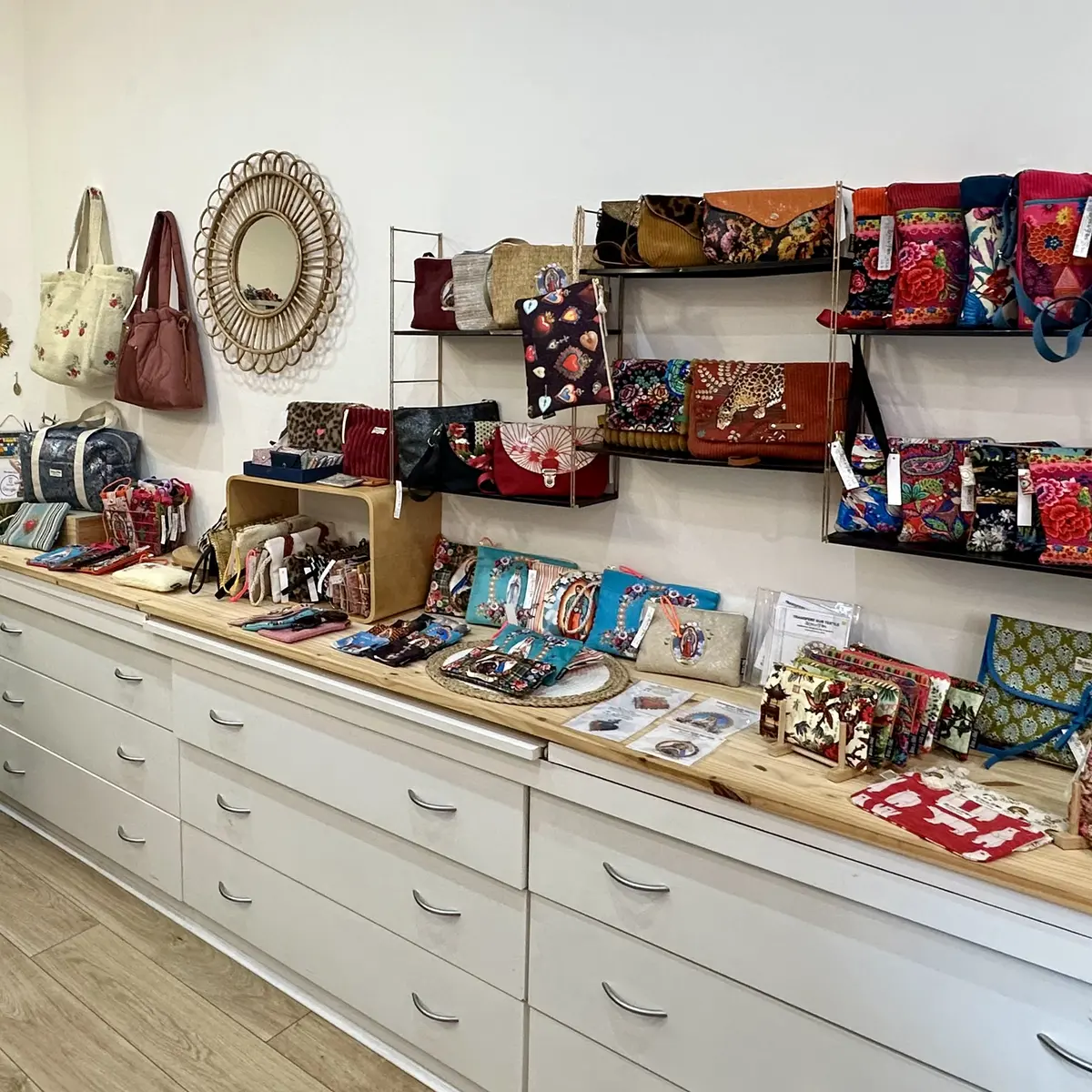 boutique-brins-de-filles-intérieur