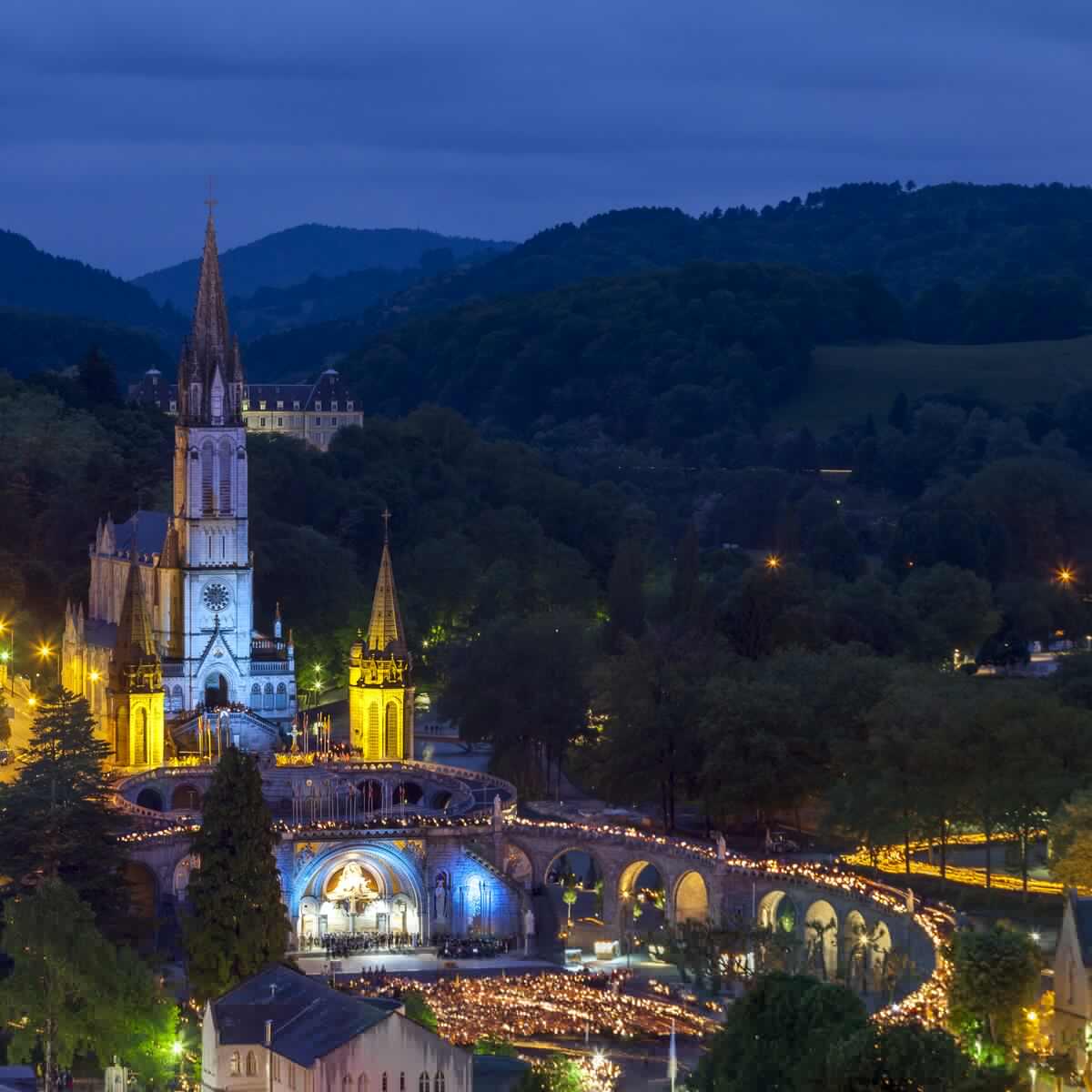 LE SANCTUAIRE NOTRE DAME DE LOURDES Lourdes Office De Tourisme De LE SANCTUAIRE NOTRE DAME DE LOURDES Lourdes Office De Tourisme De