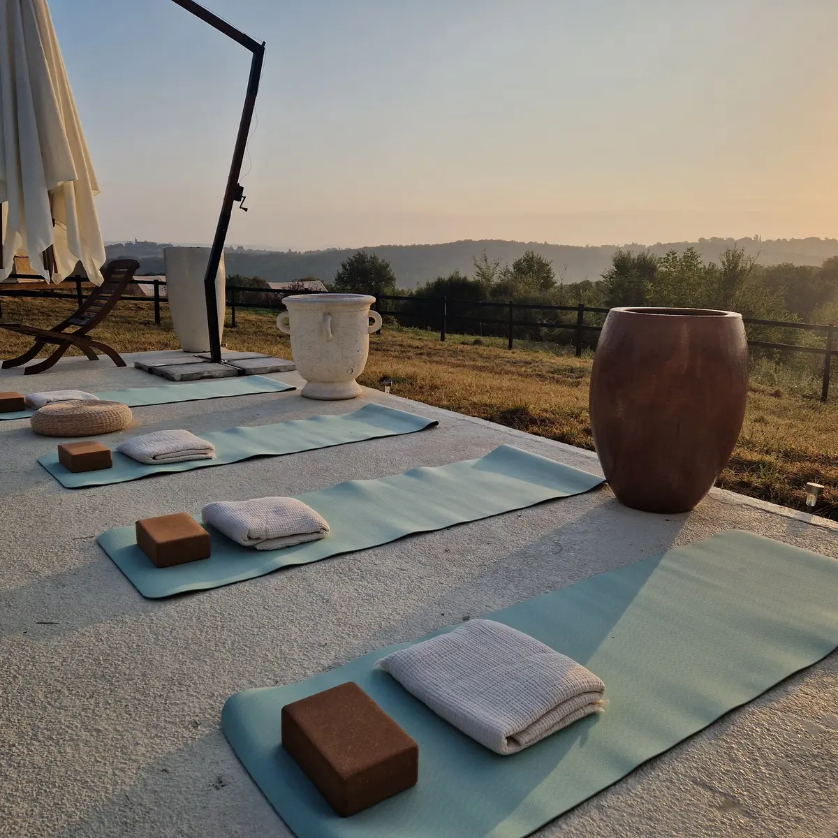 Yoga retraites Monlezun ©Pure Garderes