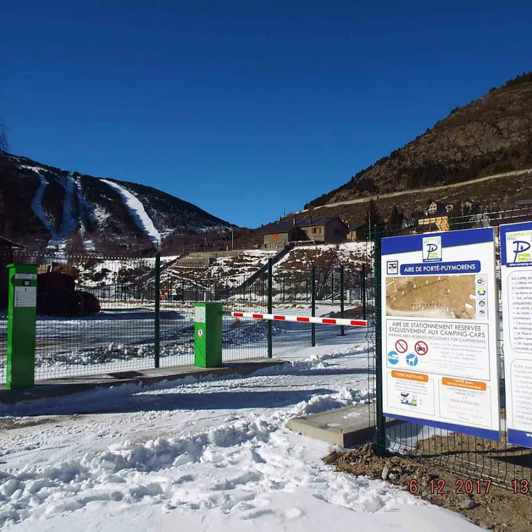 66-porté-puymorens-aire-camping-car-park-piste