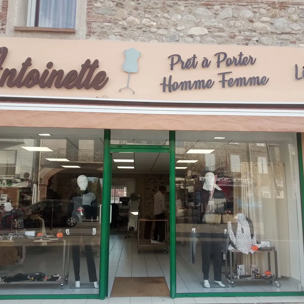 CHEZ ANTOINETTE
