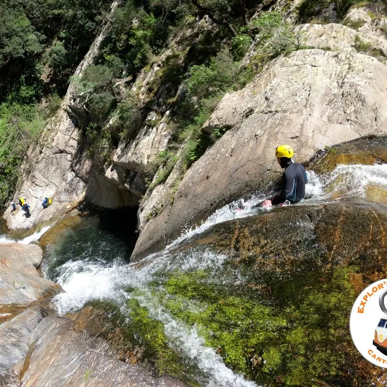 EXPLOR'ADDICTION CANYONING ET SPELEOLOGIE