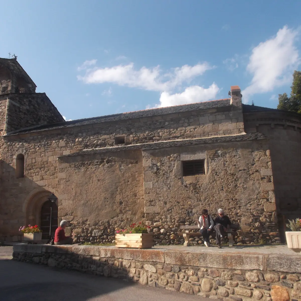 Eglise St Julien Estavar 3