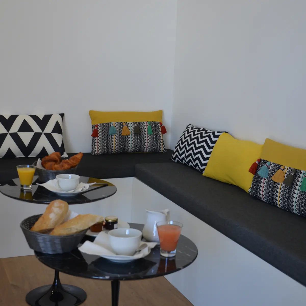 PORT BARCARES HOTEL CASA