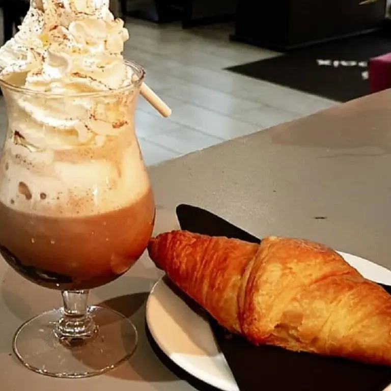 LE GRAND CAFÉ DE LA PAIX 4