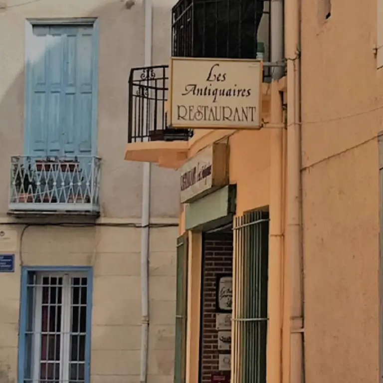 Les Antiquaires 3
