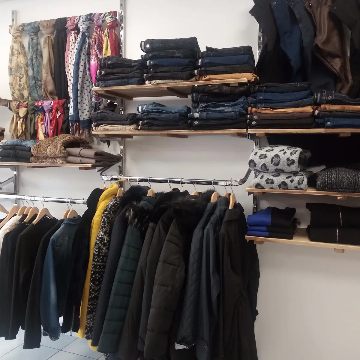 VETEMENT CHEZ ANTOINETTE LE BOULOU