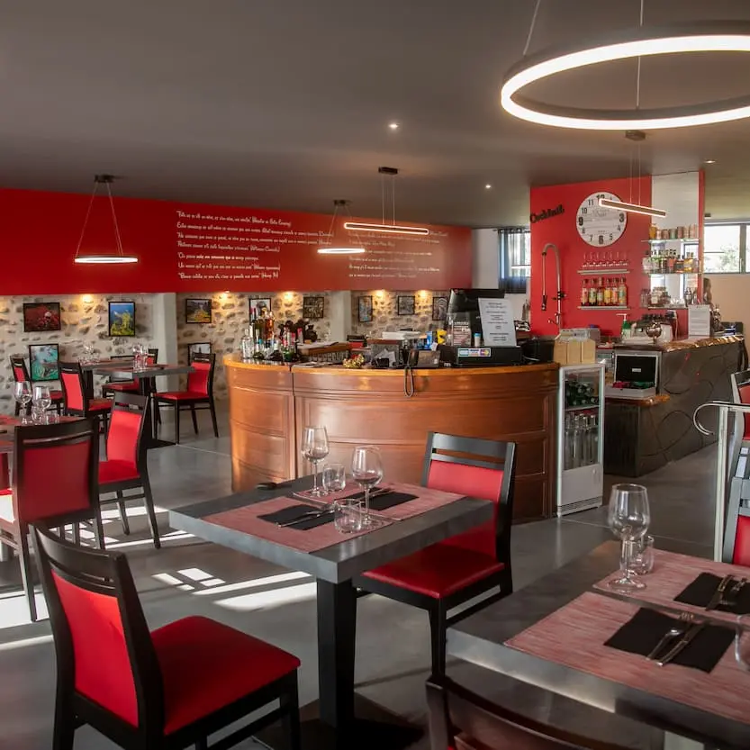 la-table-de-mai-ly-salle-ille-sur-tet-web