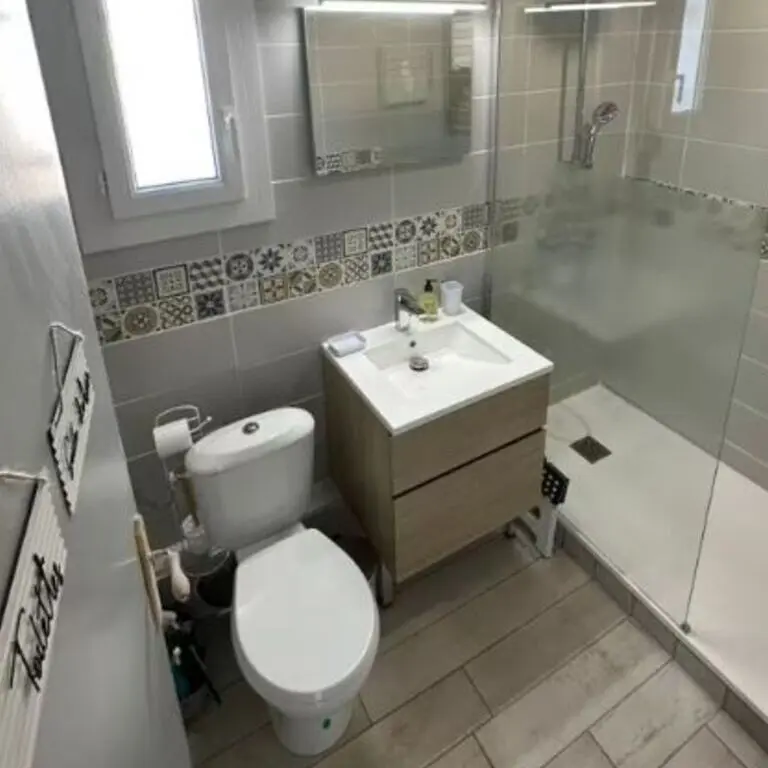 TORREILLES HLO LLENSE JULIE