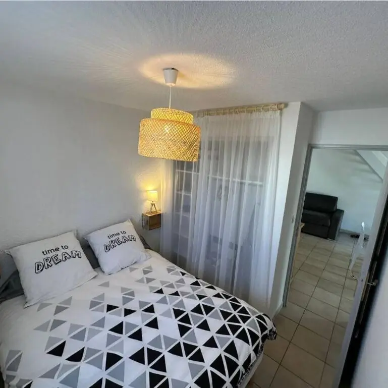 TORREILLES HLO LLENSE JULIE