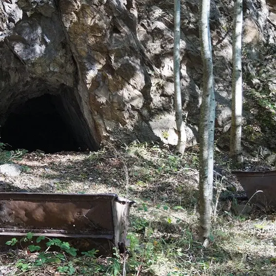 Ancienne mine des Menerots_2