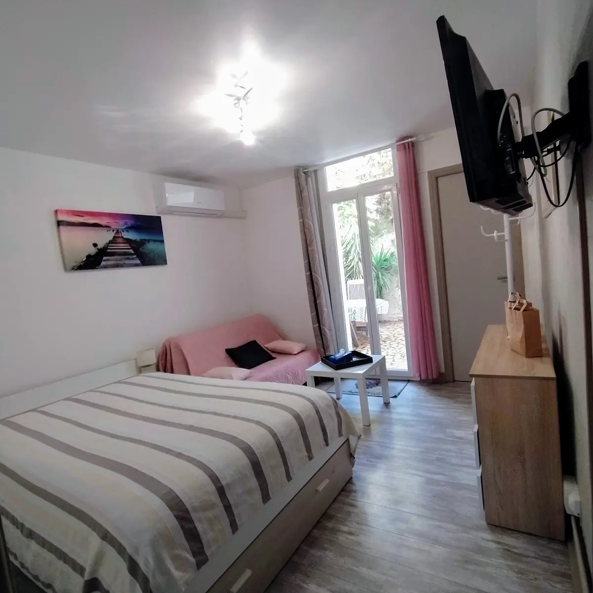 pièce principale apt VALLESPIR