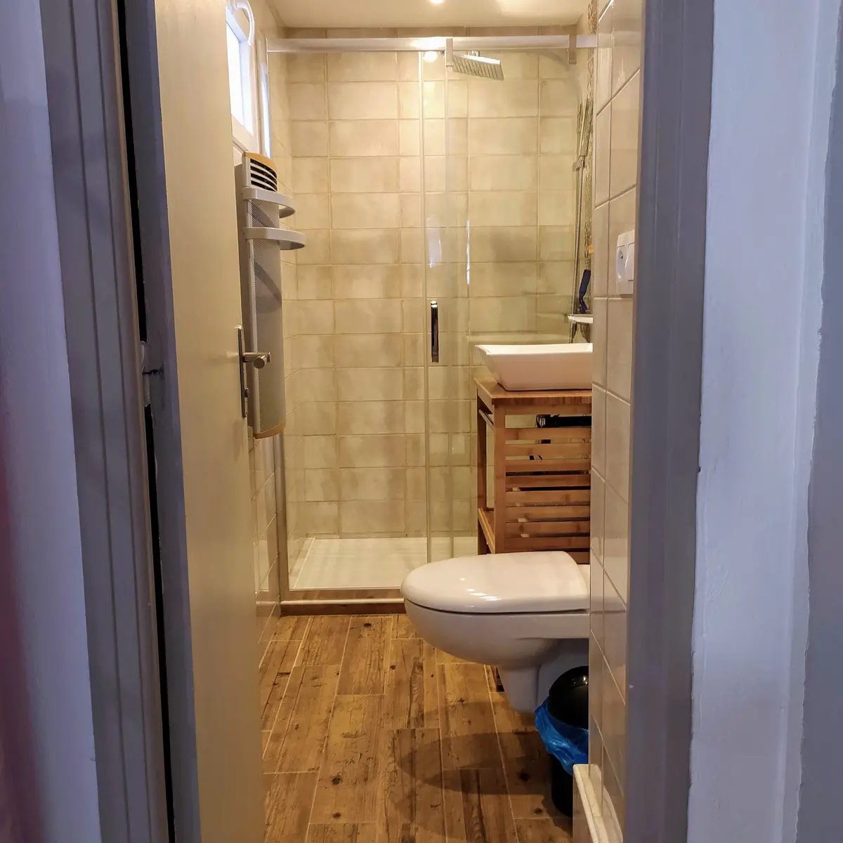 salle de douche apt VALLESPIR