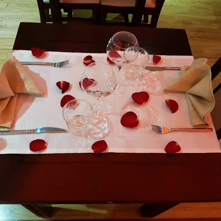 402994_restaurant1