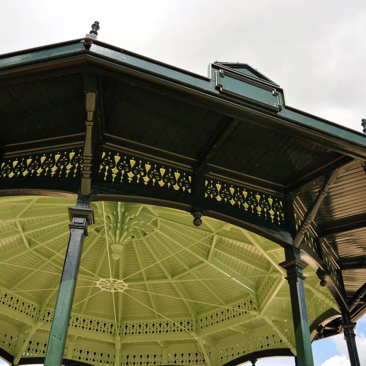 24583_kiosque_square-boston1