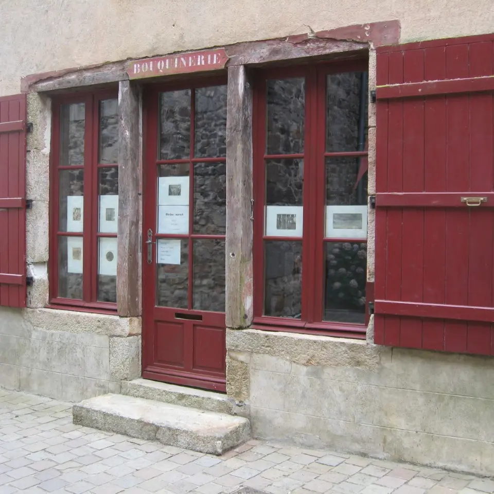 Atelier galerie : estampes, livres d'artistes, livres d'art, bijoux- Ste Suzanne