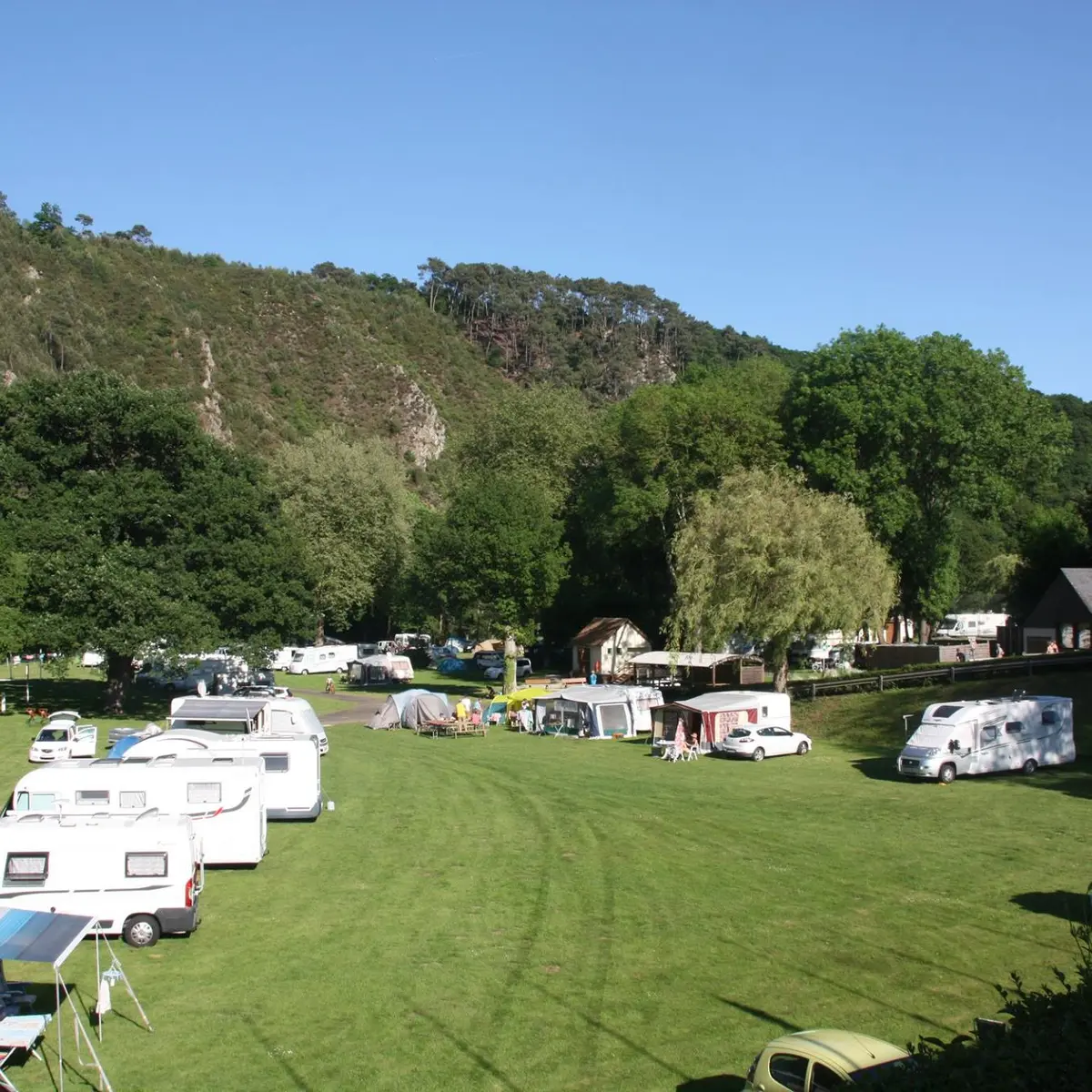 Camping des Alpes Mancelles - Saint-Léonard-des-Bois - vue générale