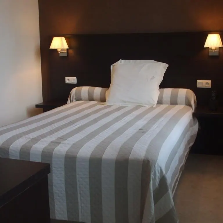 HOT-LE-RELAIS-02