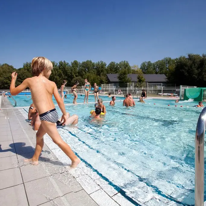 piscine-ambrieres-les-vallees-53-loi-1
