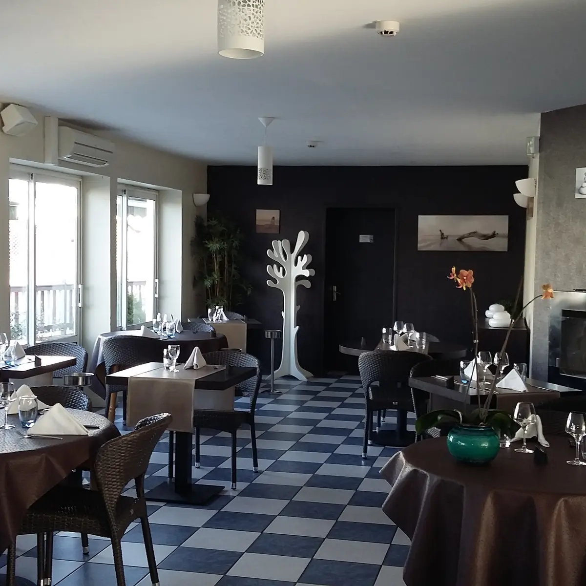 restaurant new