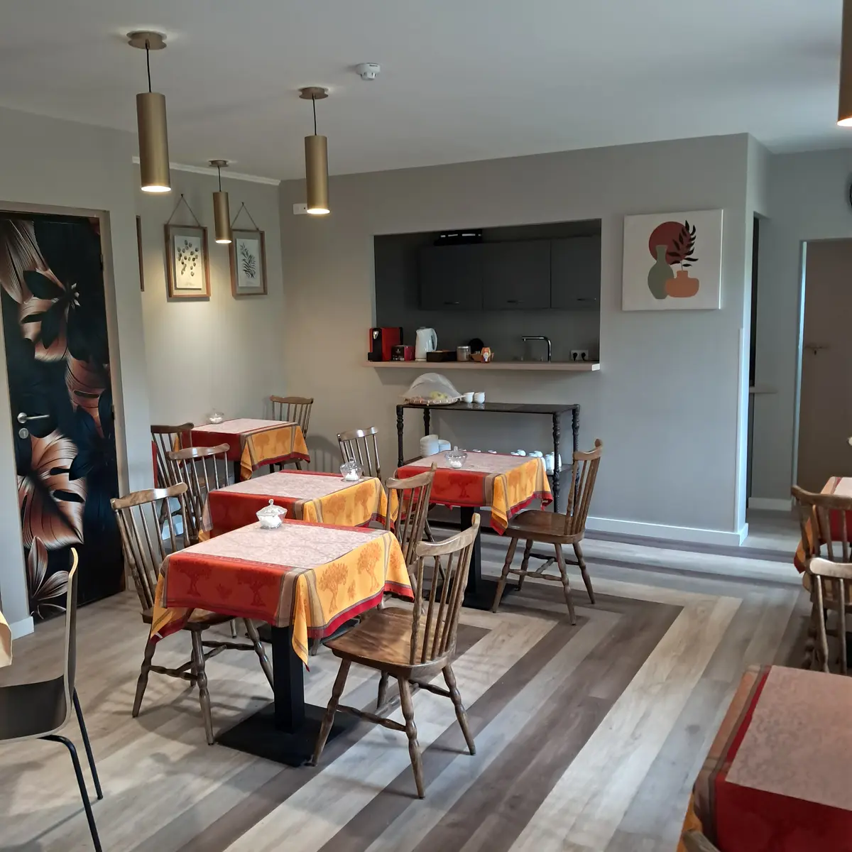 Salle petit déjeuner