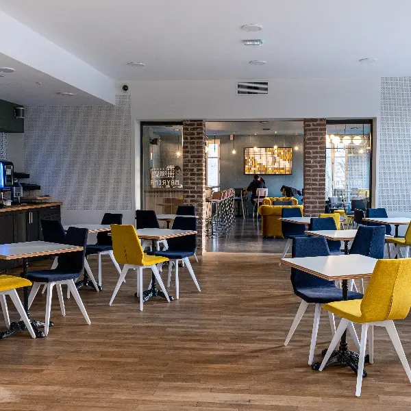 Salle de petit-déjeuner