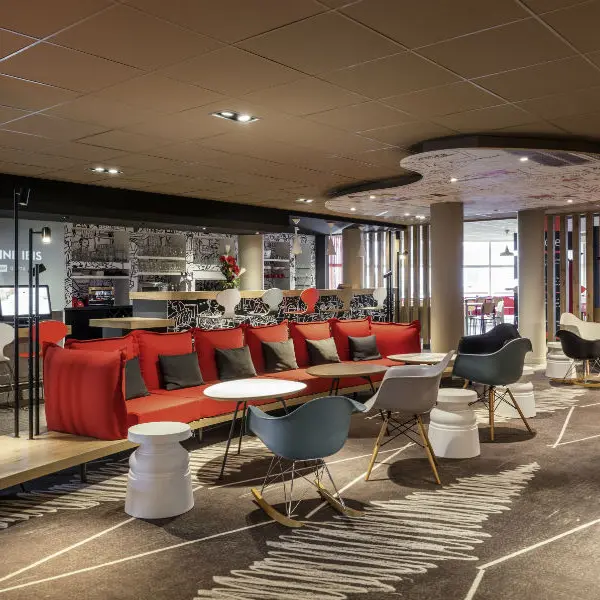 Ibis le Havre Centre  lounge