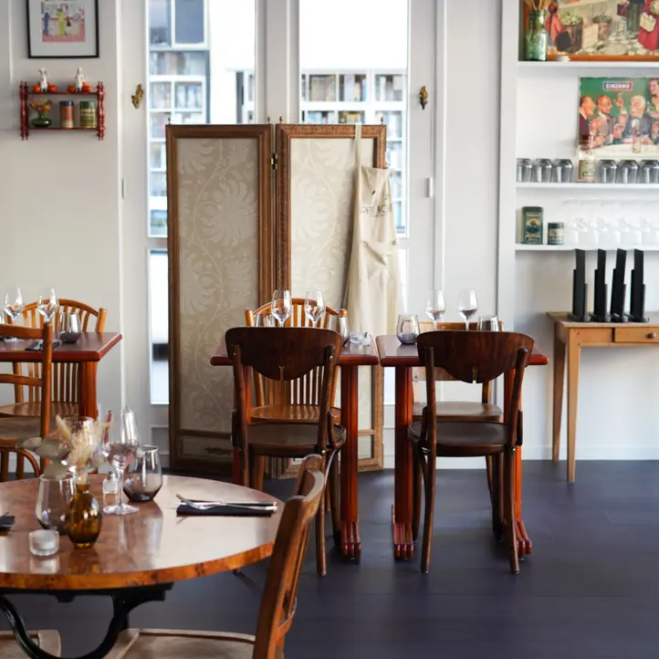 intérieur le petit boquié