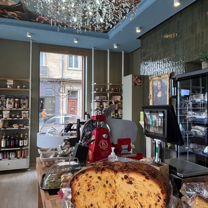 interieur-epicerie-italienne-la-bottega-caudebec-en-caux