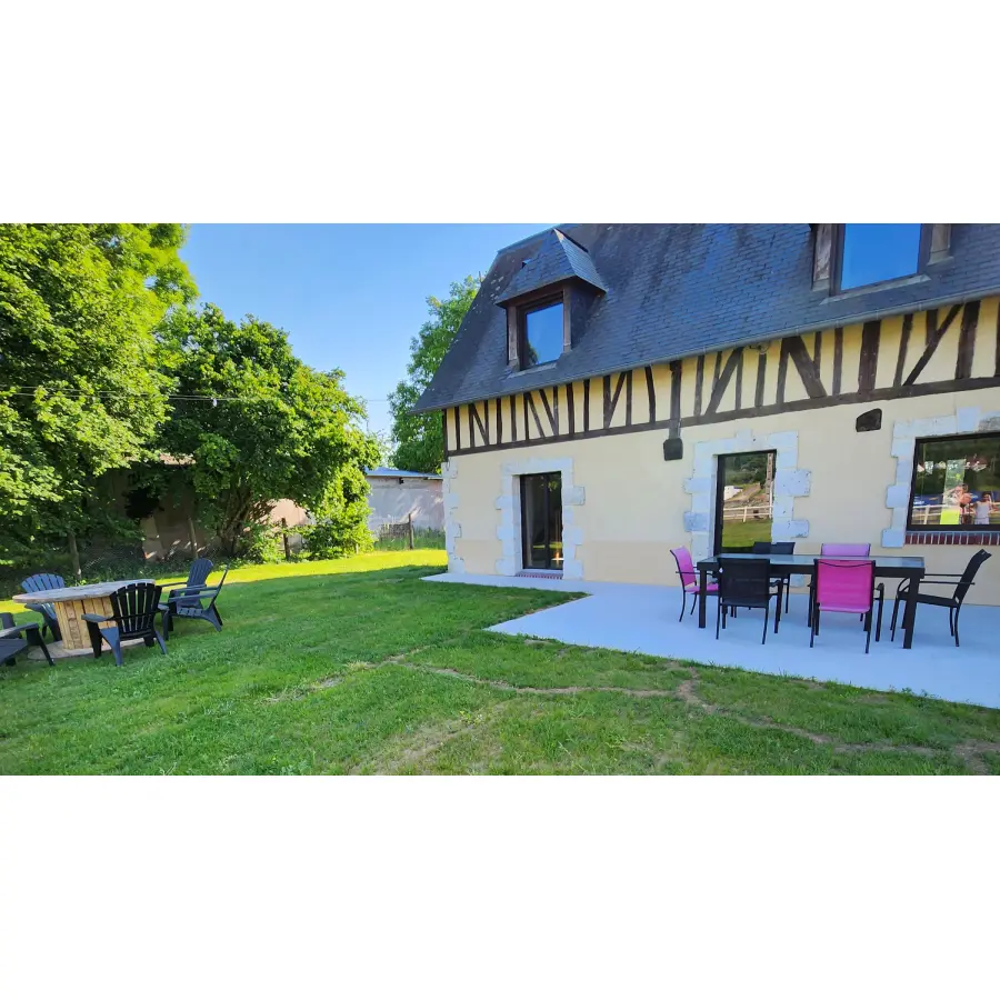lo-gi-en-Seine-heurteauville-meuble-exterieur-cottey