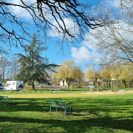 Aire CAMPING-CAR PARK de Mansigné3