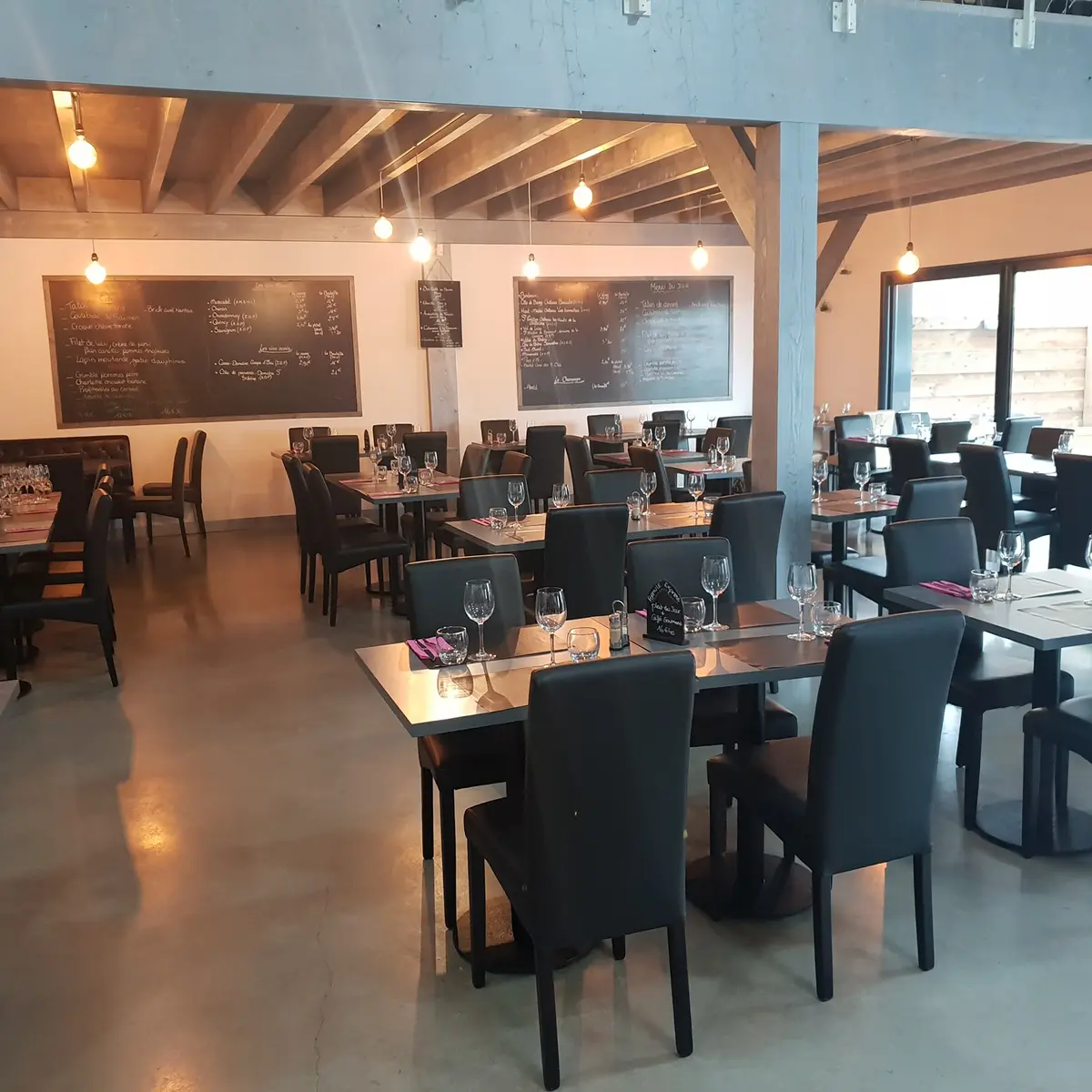 Salle de restaurant Chez Nous