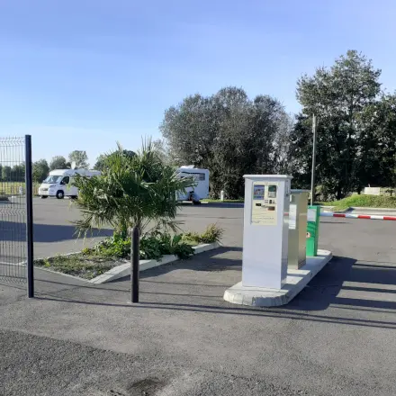 Aire CAMPING-CAR PARK de Le Lude2