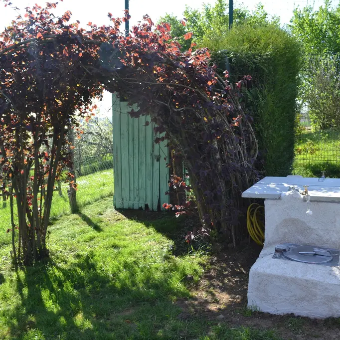 Aire service camping car Thoiré sur Dinan