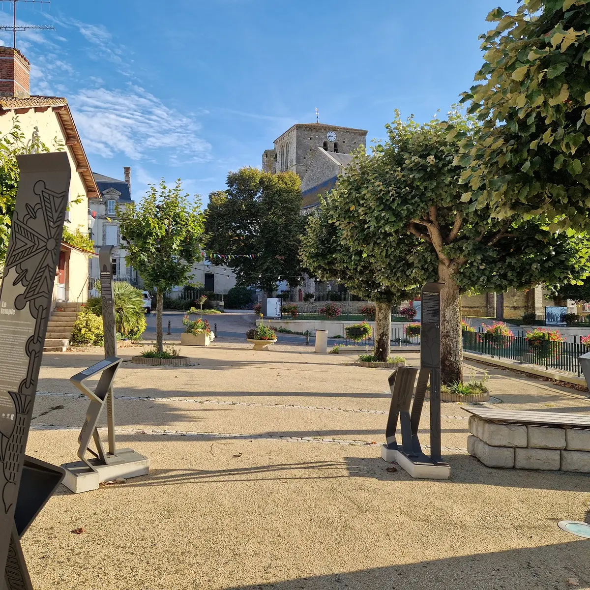 Bourg de Mouilleron