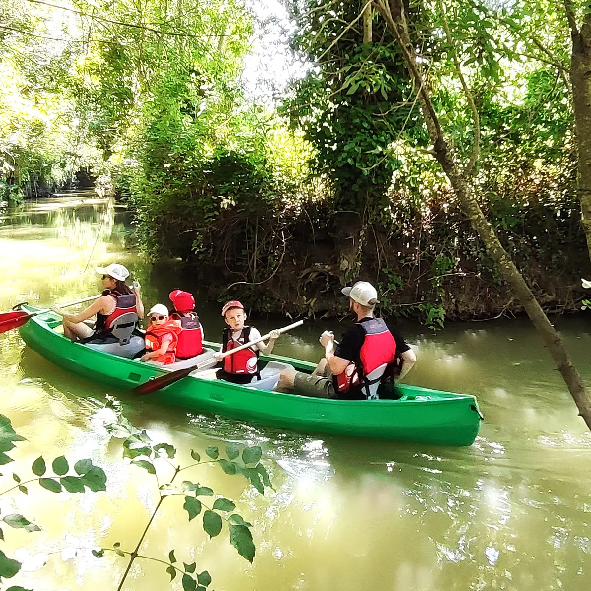 Embarcadère de l'Autize - Saint Sigismond - balade en famille avec un canoë