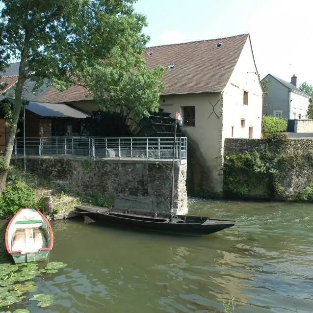 Extérieur du moulin de la Bruère