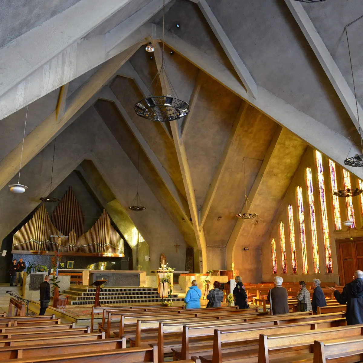 Intérieur de l'église Saint-Gohard à Saint-Nazaire