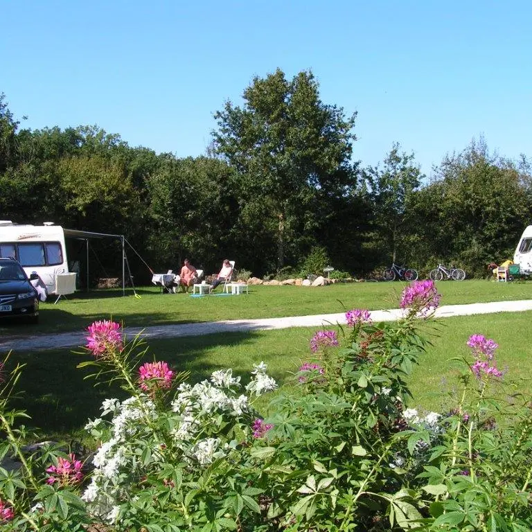 camping-le-relais-des-garennes-montbert-44-hpa-2