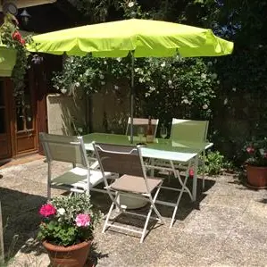 escapade-country-cottage-2