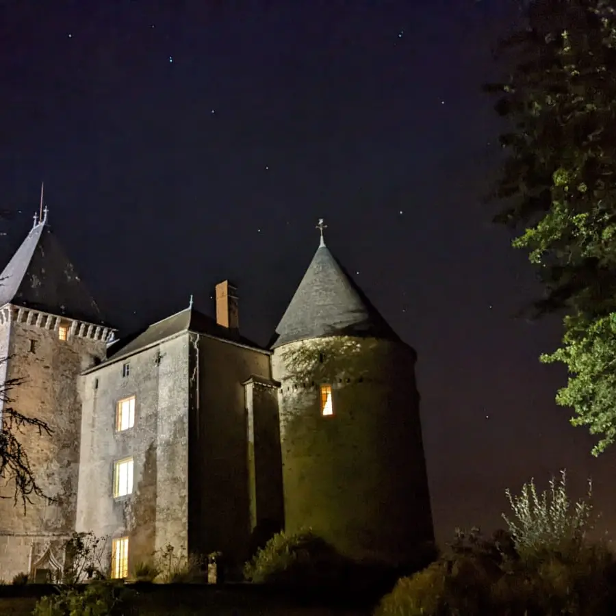Le Château de Brie, sous les étoiles