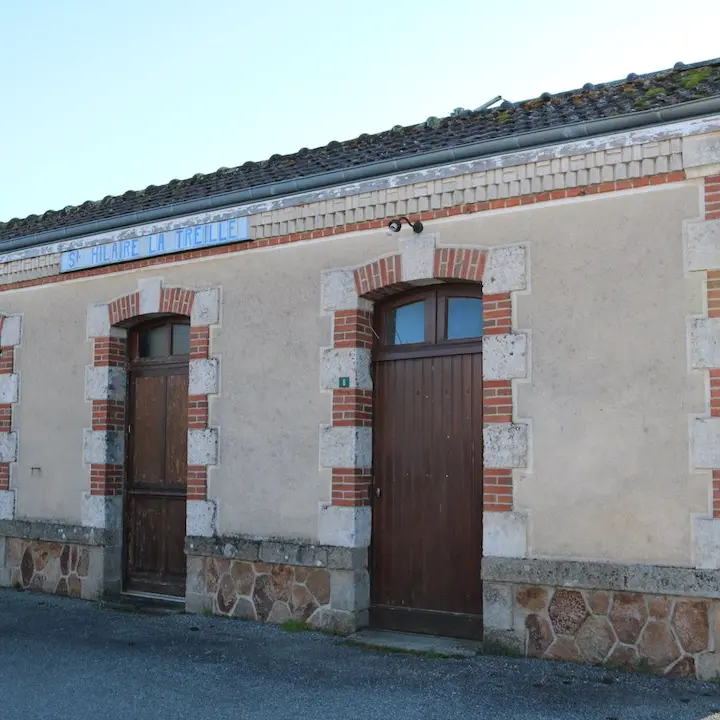 chemin des collines, ancienne gare