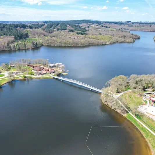 passerelle Lac de Saint-Pardoux