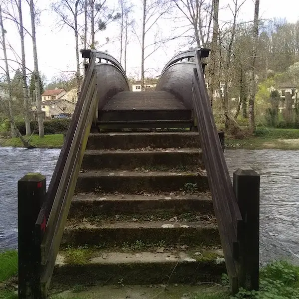 passerelle sur la Gartempe