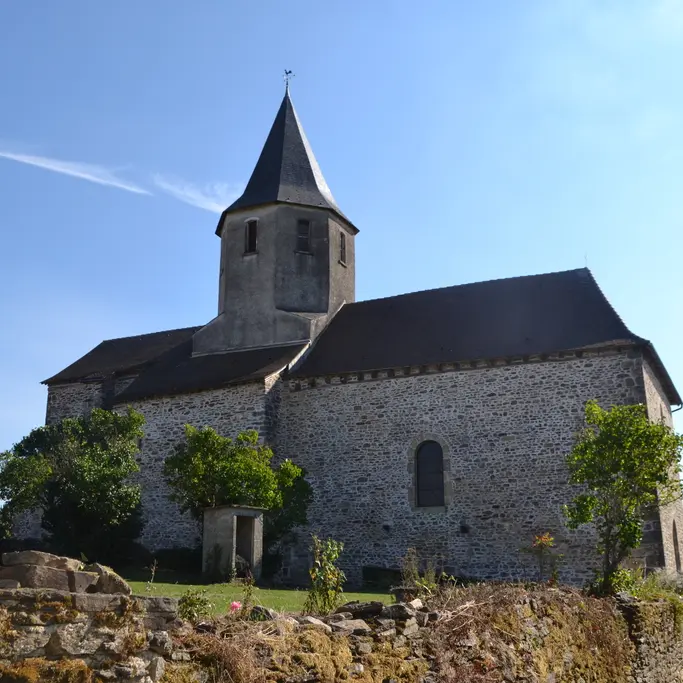 St Priest les Fougères église
