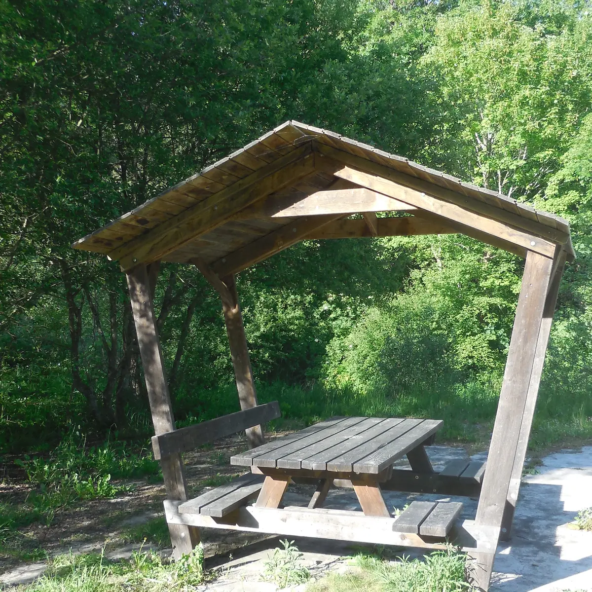 table pic nic site des papeteries
