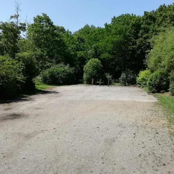 Aire de stationnement - Guillac - Morbihan - Bretagne