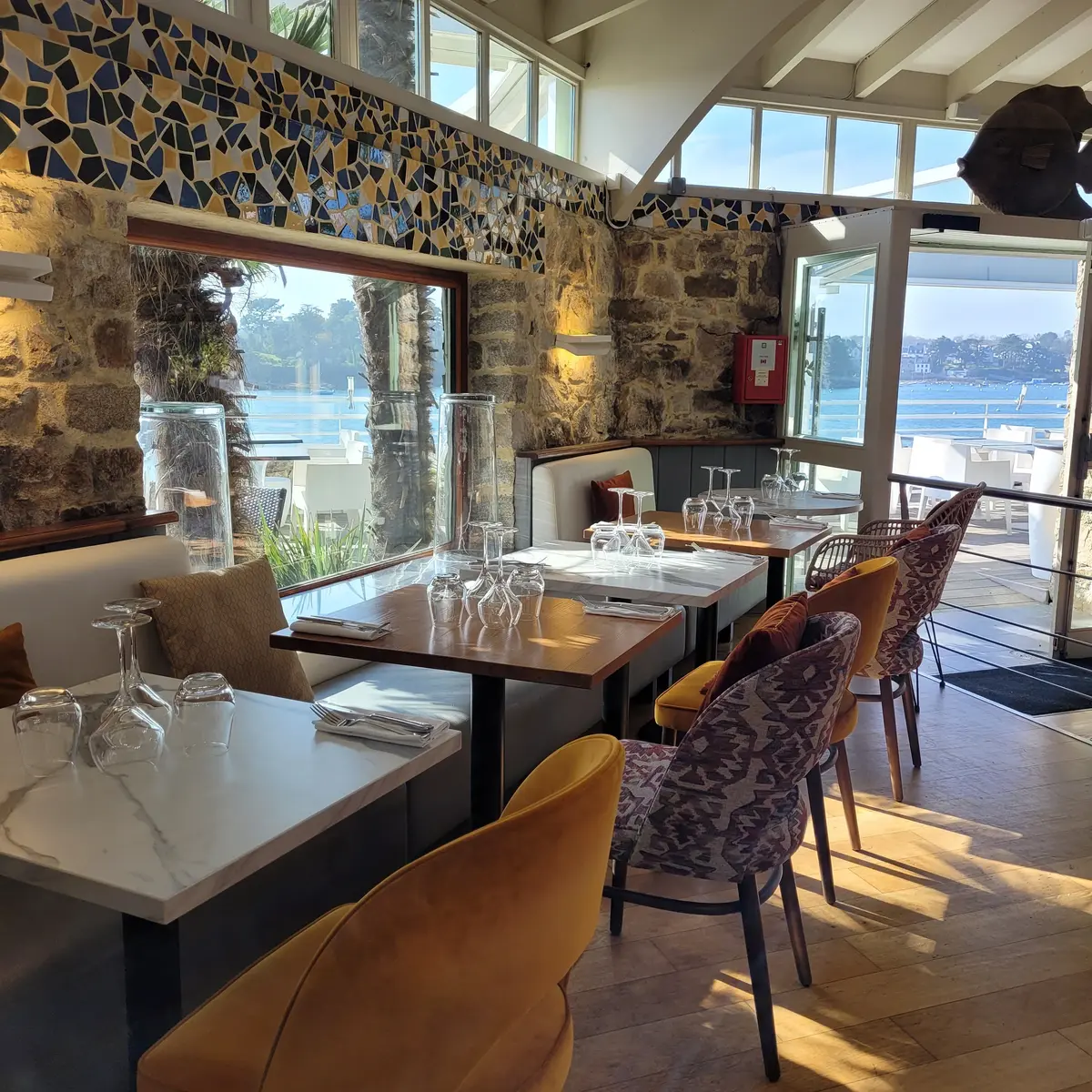 Alhambra_restaurant_entree